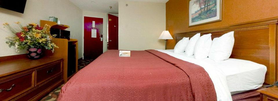 Quality Inn & Suites Kansas City I-435N Near Sports Complex Εξωτερικό φωτογραφία