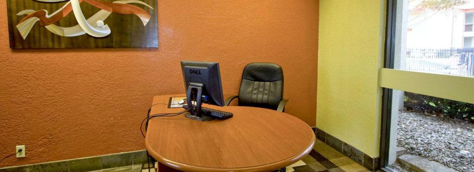Quality Inn & Suites Kansas City I-435N Near Sports Complex Εξωτερικό φωτογραφία